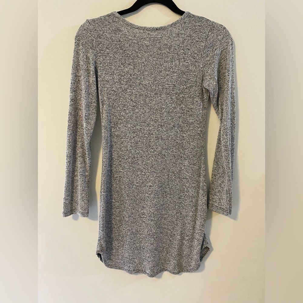 2/$10, Lightweight, Gray Speckled Long Sleeve Dress, Size M, In Great Condition - Picture 4 of 7